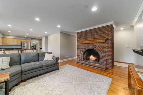 Tiny photo for 5 Lagoon Drive, Hawthorn Woods, IL 60047 (MLS # 12482143)