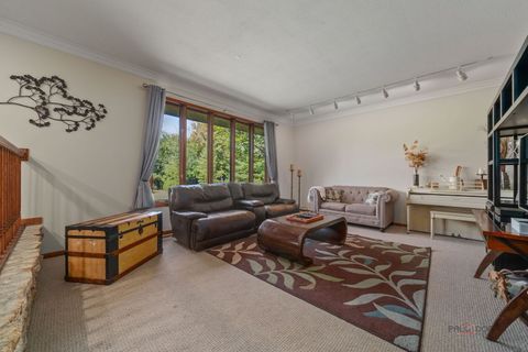 Tiny photo for 5 Lagoon Drive, Hawthorn Woods, IL 60047 (MLS # 12482143)