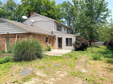 Tiny photo for 500 E Clark Trail, Herrin, IL 62948 (MLS # 12683922)