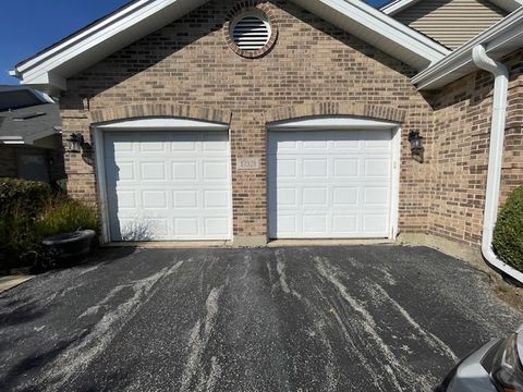 Tiny photo for 17321 Lakebrook Drive, Orland Park, IL 60467 (MLS # 12614026)