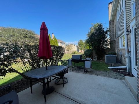 Tiny photo for 17321 Lakebrook Drive, Orland Park, IL 60467 (MLS # 12614026)