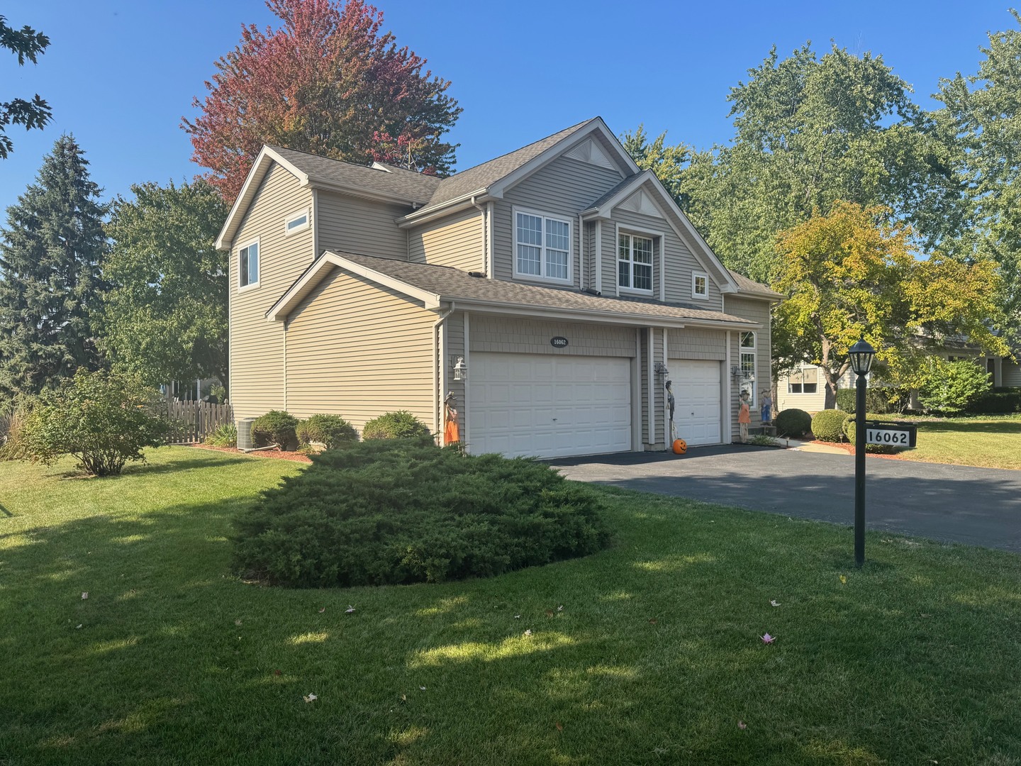 16062 S Lexington Drive