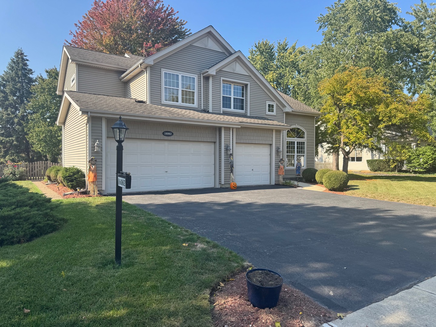 16062 S Lexington Drive