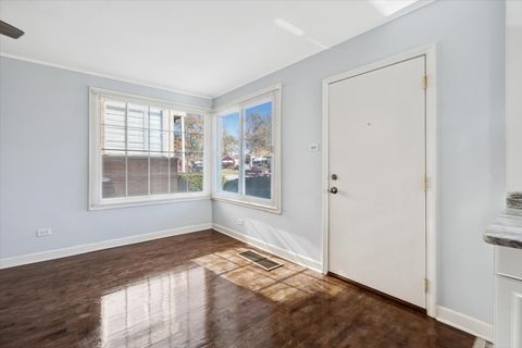 Tiny photo for 12538 S Justine Street, Calumet Park, IL 60827 (MLS # 12568749)