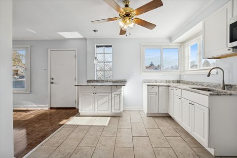 Tiny photo for 12538 S Justine Street, Calumet Park, IL 60827 (MLS # 12568749)