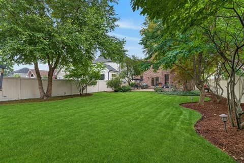 Tiny photo for 450 N Elm Avenue, Elmhurst, IL 60126 (MLS # 12723097)