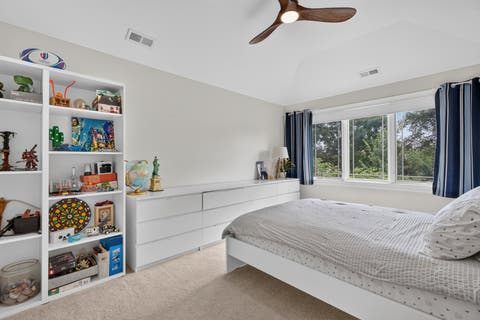 Tiny photo for 450 N Elm Avenue, Elmhurst, IL 60126 (MLS # 12723097)