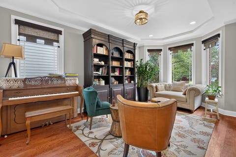 Tiny photo for 450 N Elm Avenue, Elmhurst, IL 60126 (MLS # 12723097)