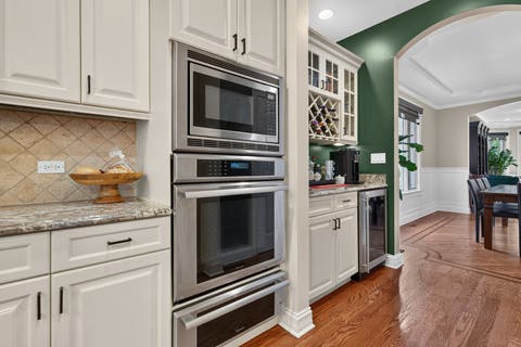 Tiny photo for 450 N Elm Avenue, Elmhurst, IL 60126 (MLS # 12723097)