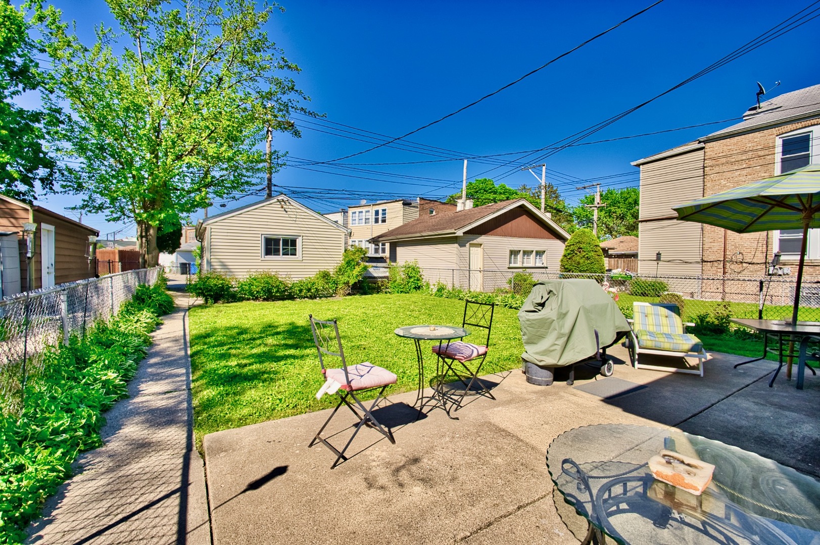 5728 W Higgins Avenue