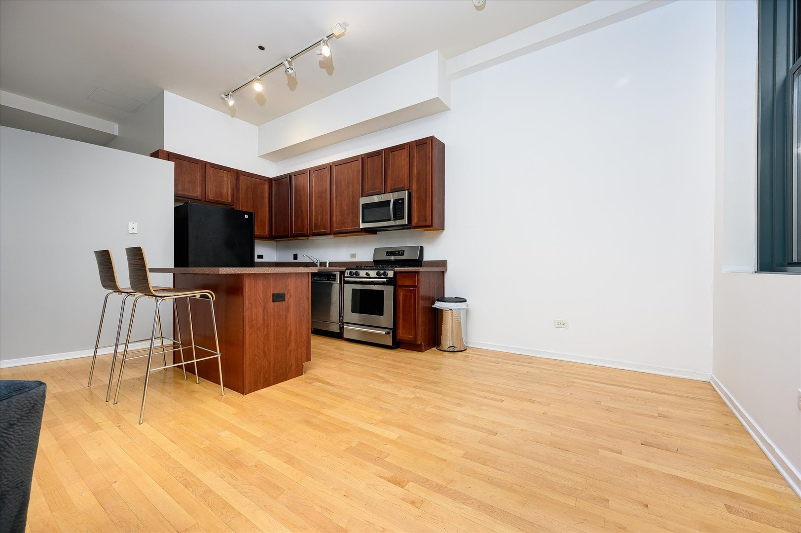 208 W Washington Street 602