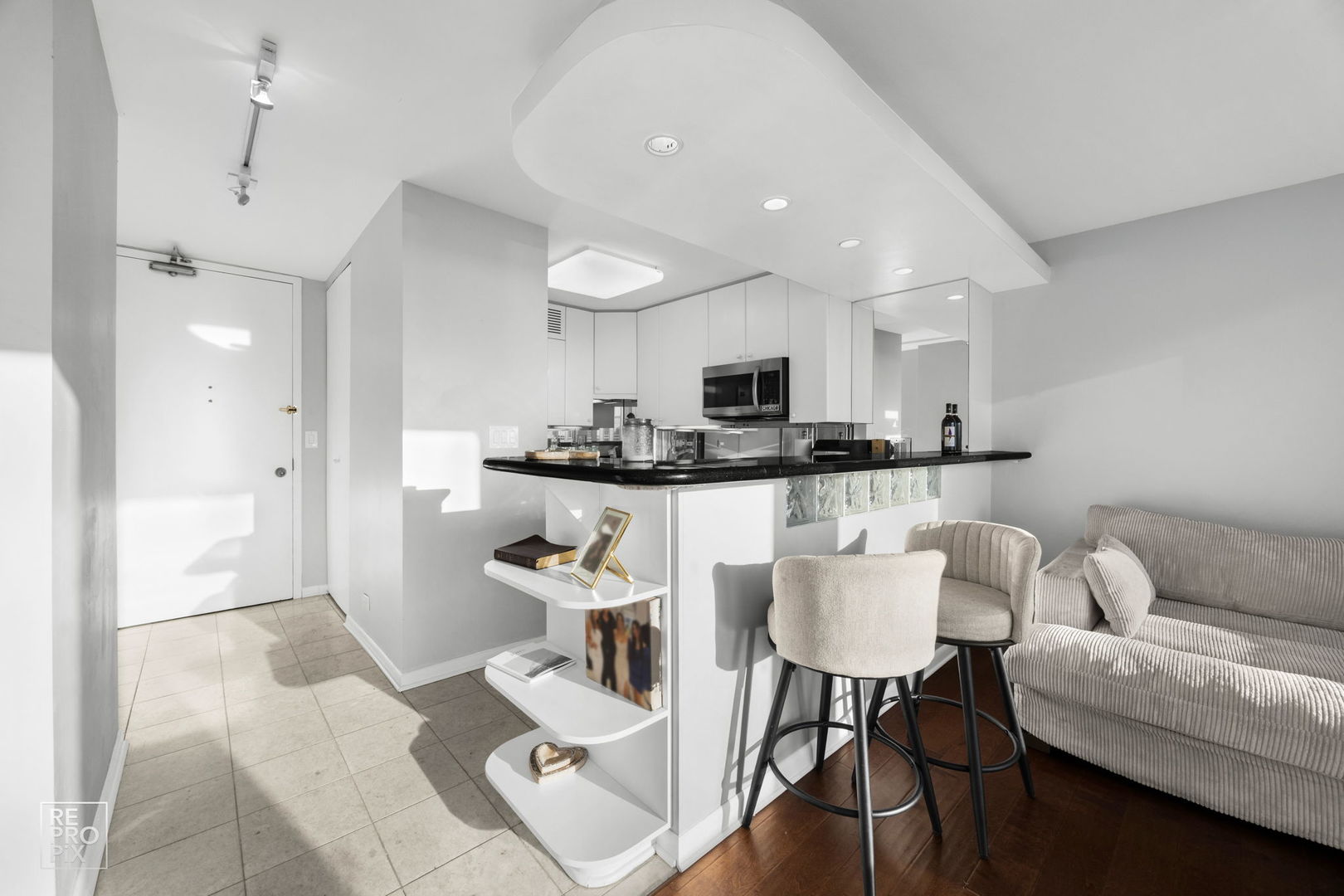 111 E Chestnut Street 40D