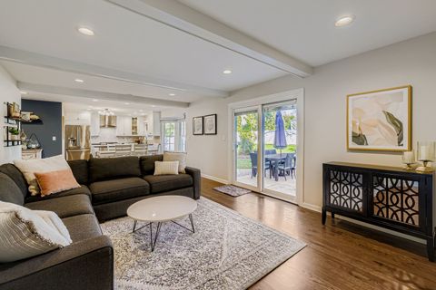 Tiny photo for 2S481 White Birch Lane, Wheaton, IL 60189 (MLS # 12507869)