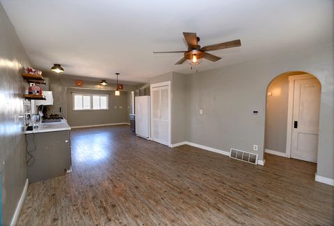 Tiny photo for 634 1st Avenue, Ottawa, IL 61350 (MLS # 12550284)
