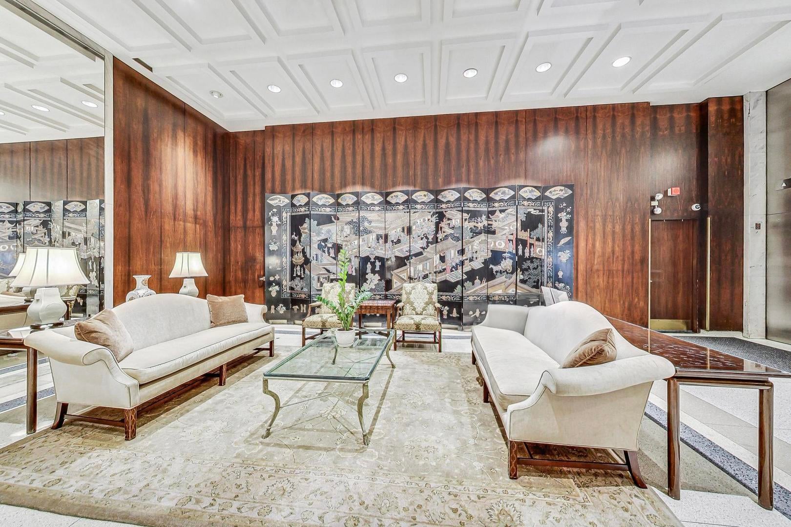 777 N Michigan Avenue 3406