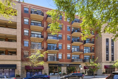 Tiny photo for 1301 W Madison Street #305, Chicago, IL 60607 (MLS # 12663704)