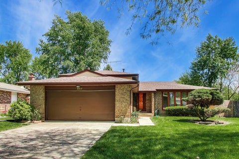 Photo of 847 College Avenue, Matteson, IL 60443 (MLS # 12653459)