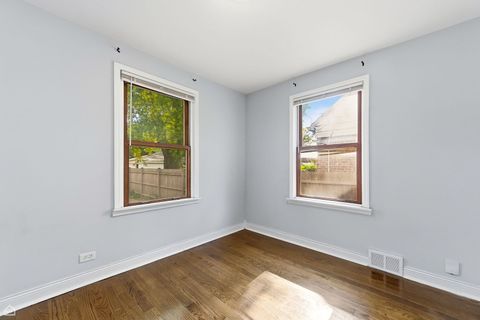 Tiny photo for 805 Norfolk Avenue, Westchester, IL 60154 (MLS # 12495983)