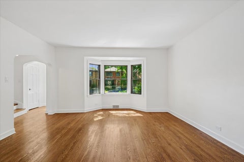 Tiny photo for 5723 N Saint Louis Avenue, Chicago, IL 60659 (MLS # 12666199)