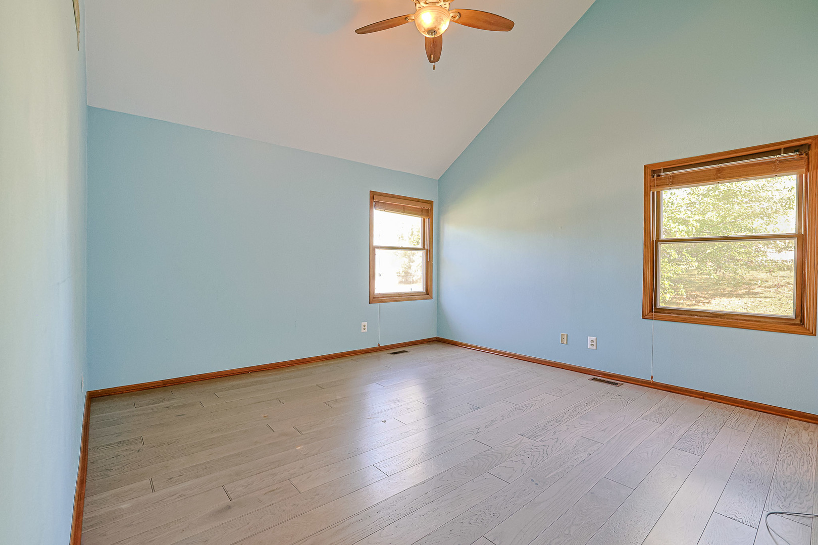 Rockford, Illinois 61109, United States, 3 Bedrooms Bedrooms, ,3 BathroomsBathrooms,Residential,Active,217040