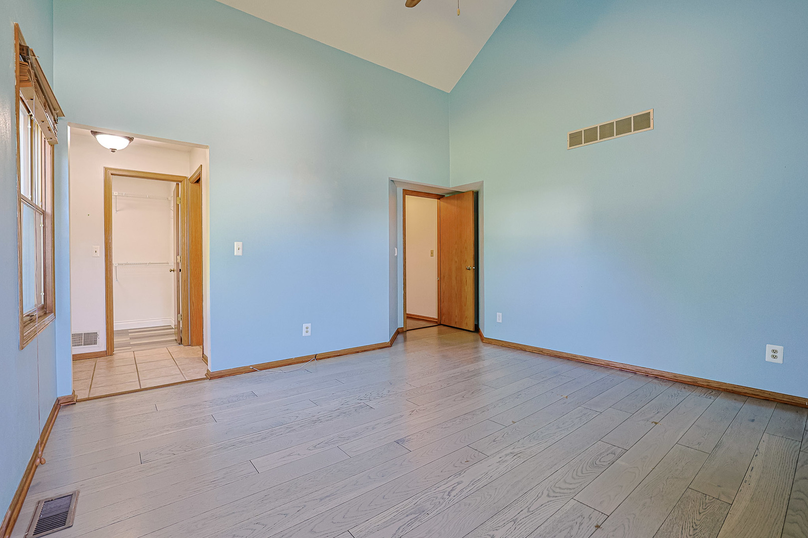 Rockford, Illinois 61109, United States, 3 Bedrooms Bedrooms, ,3 BathroomsBathrooms,Residential,Active,217040