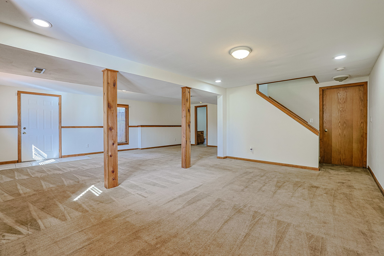 Rockford, Illinois 61109, United States, 3 Bedrooms Bedrooms, ,3 BathroomsBathrooms,Residential,Active,217040