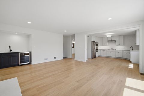 Tiny photo for 28 Windemere Lane, South Barrington, IL 60010 (MLS # 12630838)