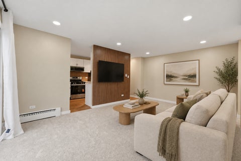 Tiny photo for 791 W KATHLEEN Drive #B, Des Plaines, IL 60016 (MLS # 12771899)