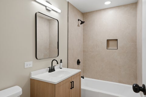 Tiny photo for 791 W KATHLEEN Drive #B, Des Plaines, IL 60016 (MLS # 12771899)
