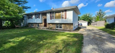 Photo of 33276 N Sunset Avenue, Grayslake, IL 60030 (MLS # 12453566)