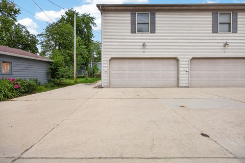 Tiny photo for 3 Ross Drive #6, Bloomington, IL 61701 (MLS # 12630976)