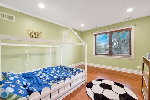 Tiny photo for 2323 Douglas Avenue, Des Plaines, IL 60018 (MLS # 12596029)