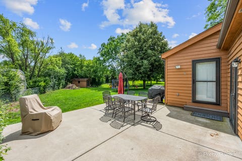Tiny photo for 2116 N Pebble Drive, McHenry, IL 60051 (MLS # 12724955)