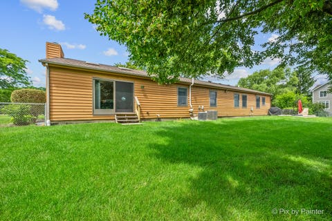 Tiny photo for 2116 N Pebble Drive, McHenry, IL 60051 (MLS # 12724955)
