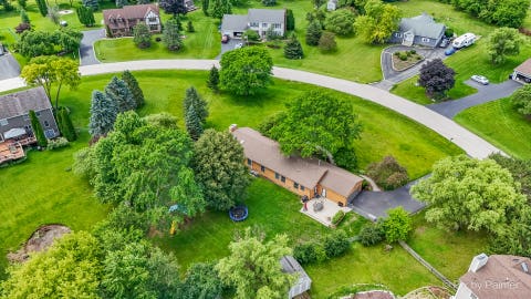 Tiny photo for 2116 N Pebble Drive, McHenry, IL 60051 (MLS # 12724955)