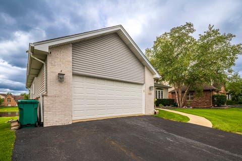 Tiny photo for 16453 LAKESIDE Drive, Lockport, IL 60441 (MLS # 12736166)