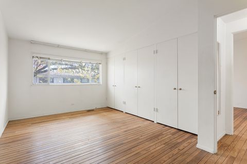 Tiny photo for 609 Carriage Hill Drive, Glenview, IL 60025 (MLS # 12606988)