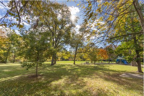 Tiny photo for 609 Carriage Hill Drive, Glenview, IL 60025 (MLS # 12606988)