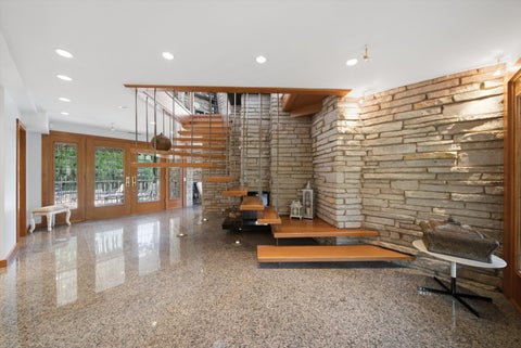 Tiny photo for 130 N Dee Road, Park Ridge, IL 60068 (MLS # 12734680)