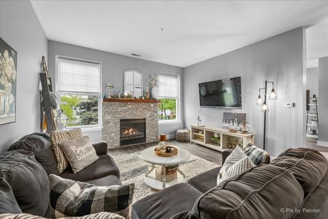 Tiny photo for 76 Johnson Court, North Aurora, IL 60542 (MLS # 12635437)
