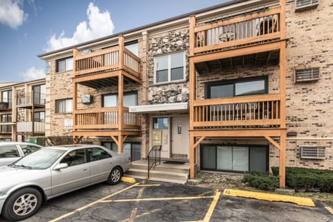 5117 N East River Road 3A Chicago IL 60656