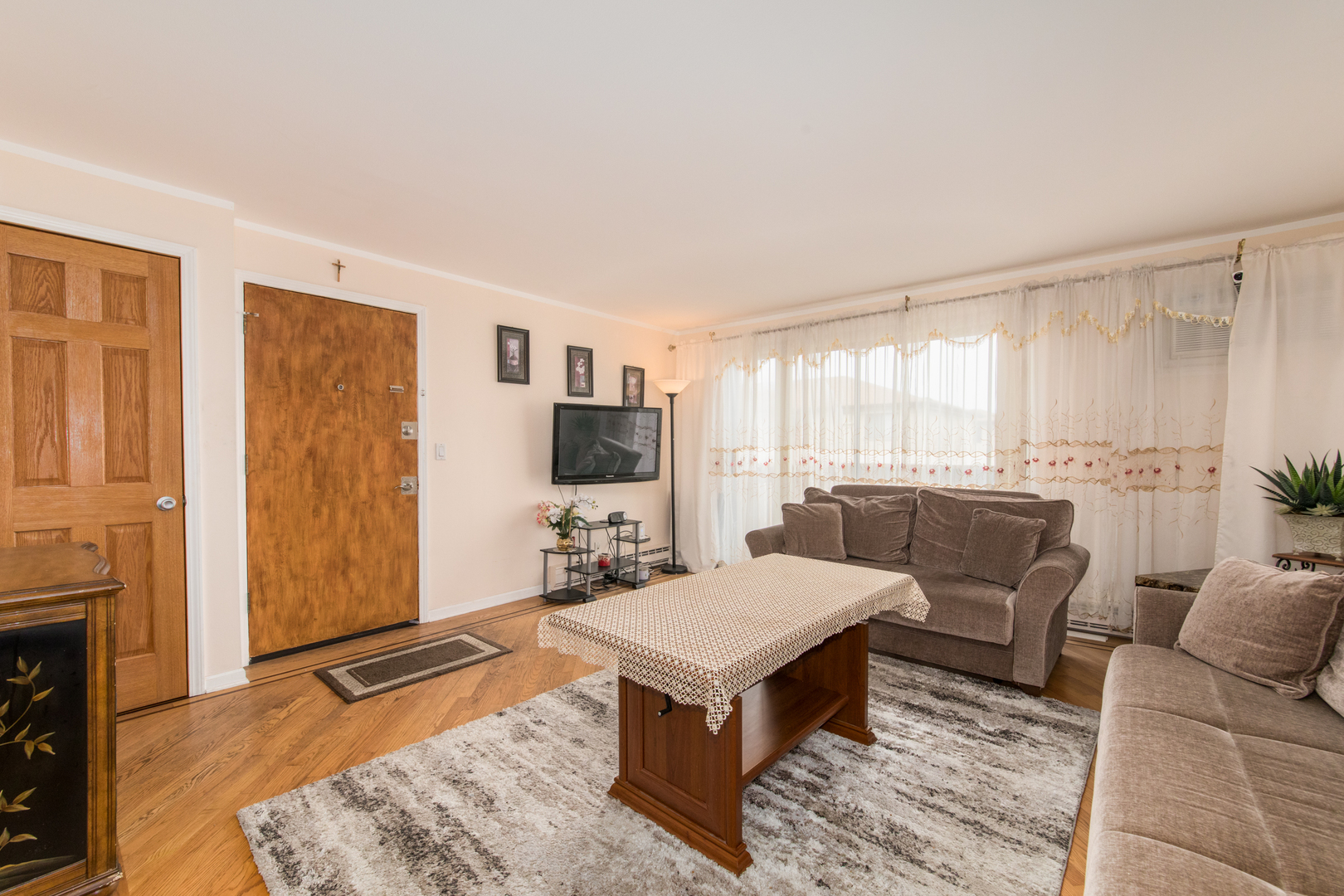 5117 N East River Road 3A