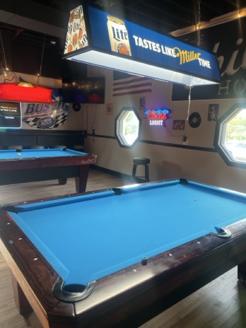 7905 W Lincoln Highway