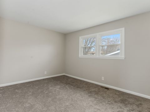 Tiny photo for 322 Rockhurst Road, Bolingbrook, IL 60440 (MLS # 12531164)