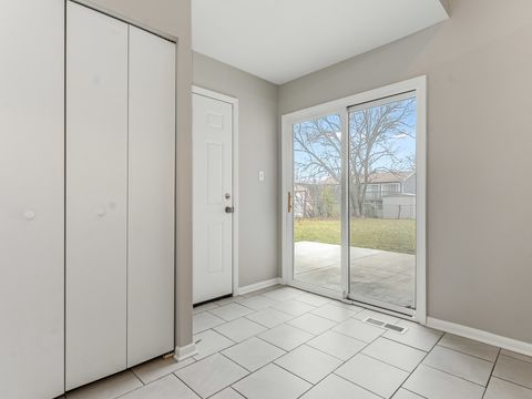 Tiny photo for 322 Rockhurst Road, Bolingbrook, IL 60440 (MLS # 12531164)
