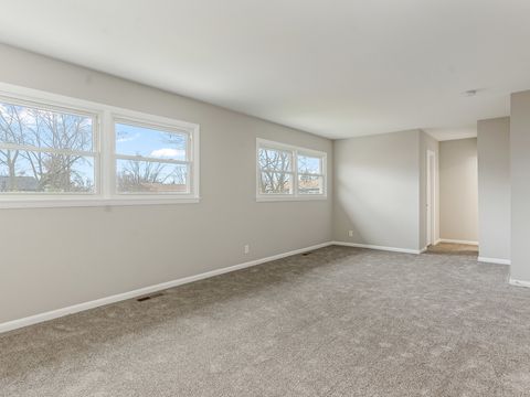 Tiny photo for 322 Rockhurst Road, Bolingbrook, IL 60440 (MLS # 12531164)