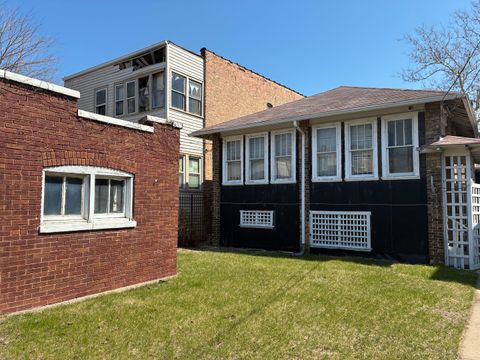 Tiny photo for 7340 S Crandon Avenue, Chicago, IL 60649 (MLS # 12650827)