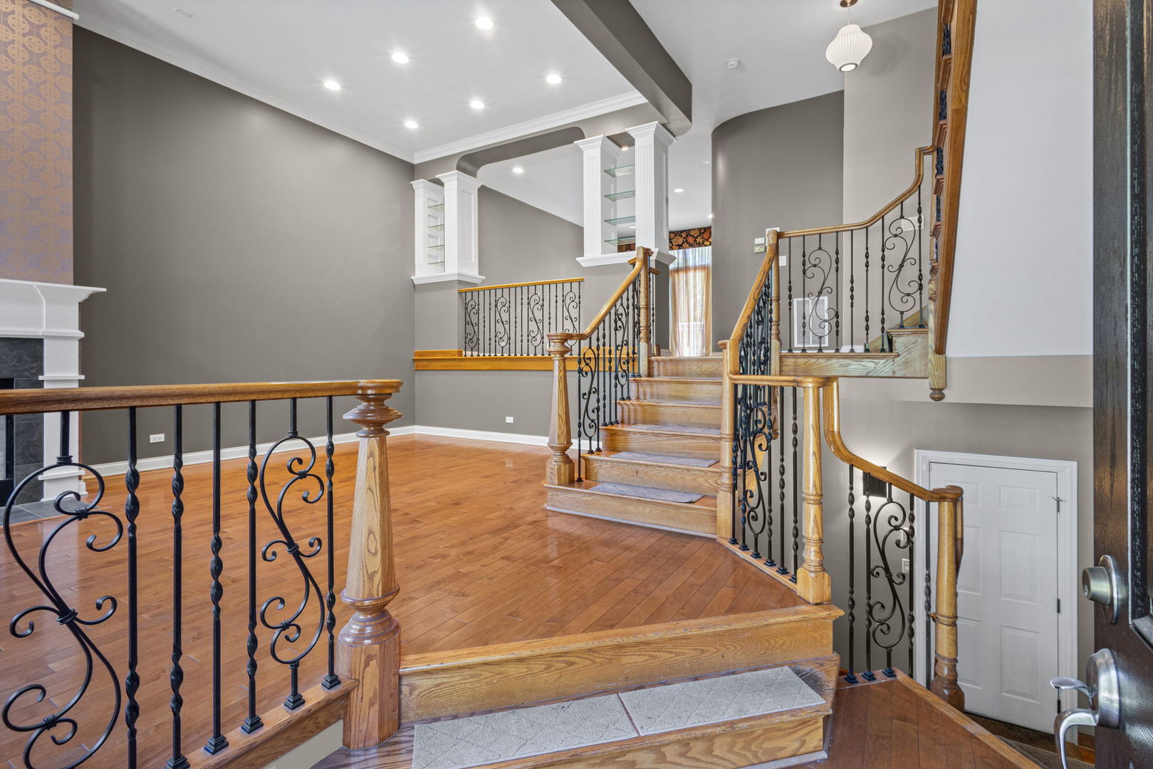 2064 Valor Court