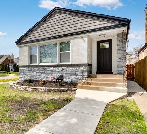 9258 S Aberdeen Street Chicago IL 60620