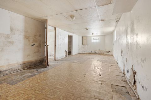 Tiny photo for 6604 S Rockwell Street, Chicago, IL 60629 (MLS # 12522486)